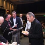 IMG-6e03b10b3ec303e2cd20a779386efe40-V (1)